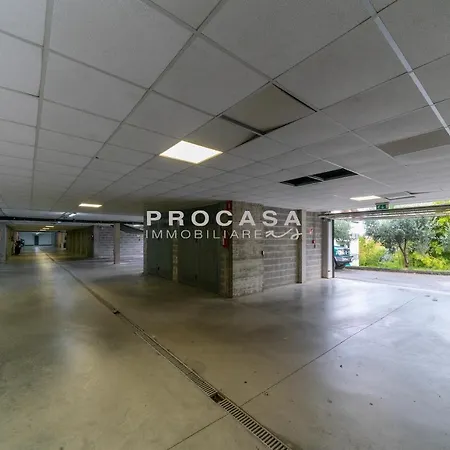 Pretty With Terrace And Parking La Spezia