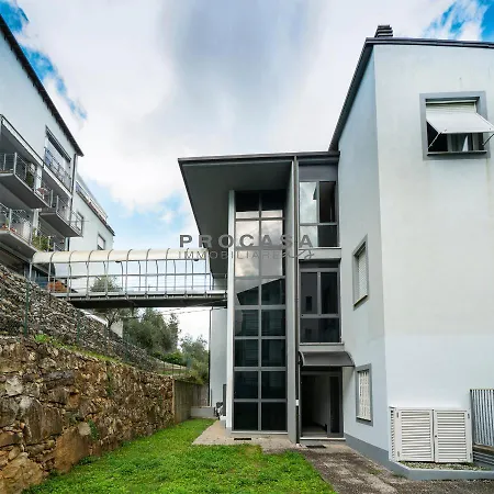Pretty With Terrace And Parking Apartman